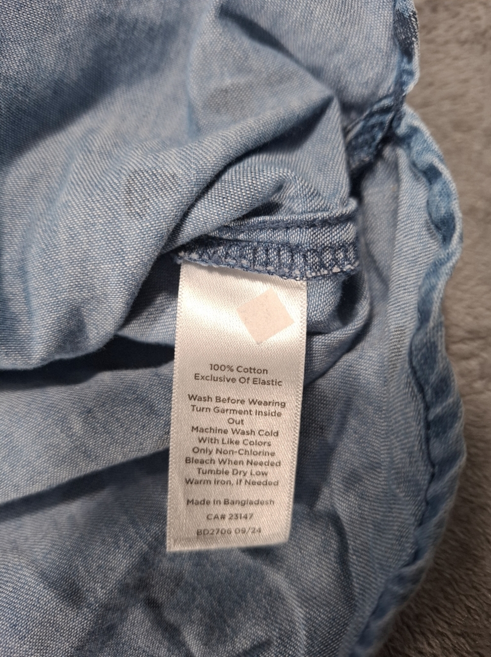 Talbots Petite XL Blue Chambray Heart Print Button Front Smocked Cuff Blouse - Picture 10 of 12
